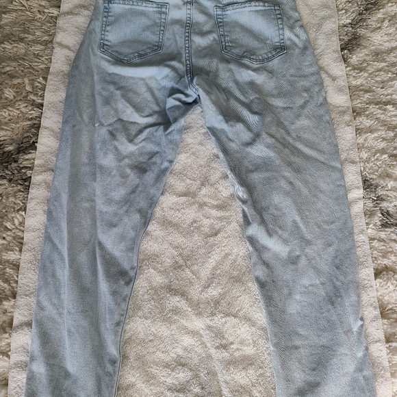 WILD FABLE Light Wash Mom Jeans Size 6 - Picture 4 of 16